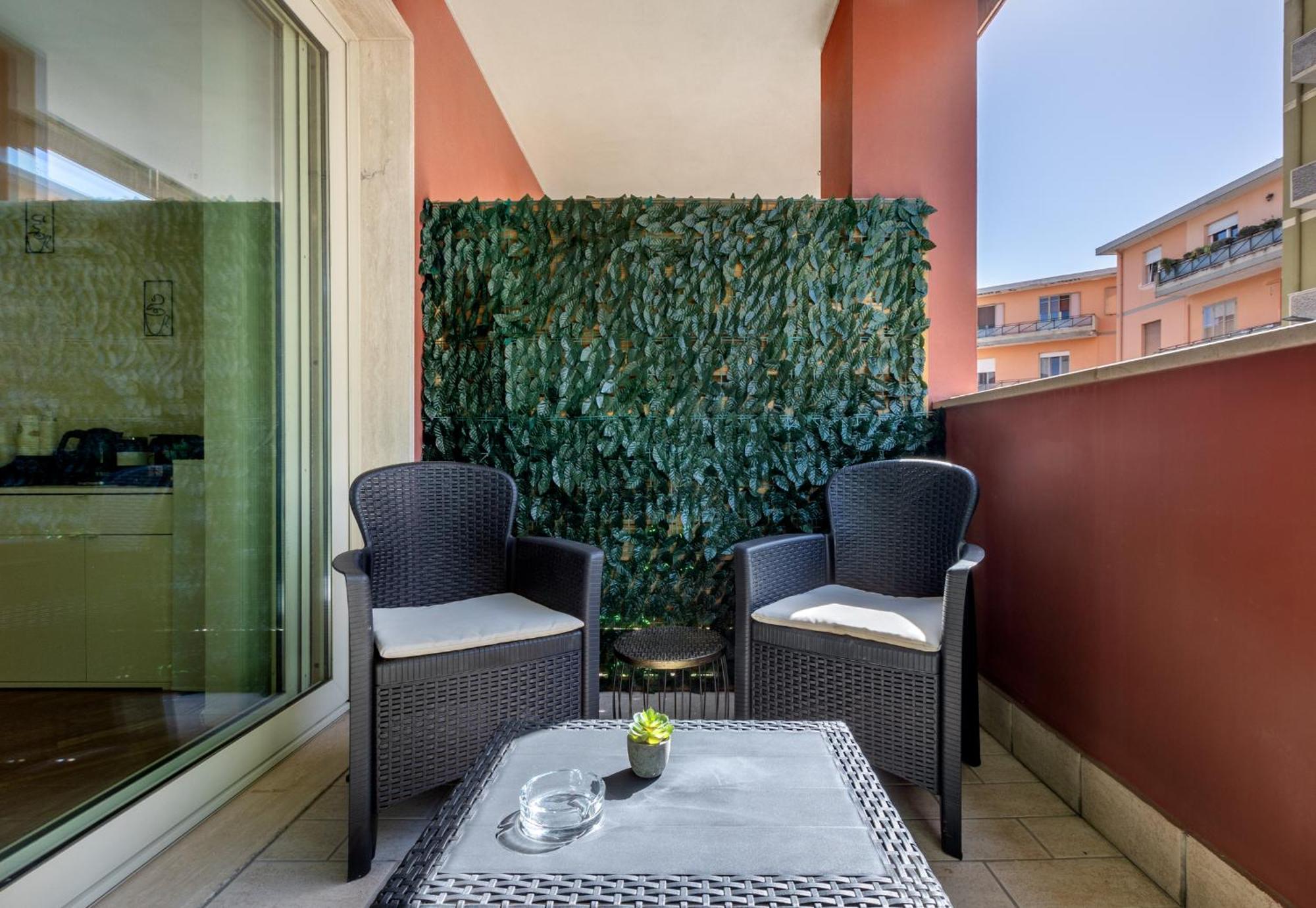 Fior Di Loto Central Cagliari Exterior foto