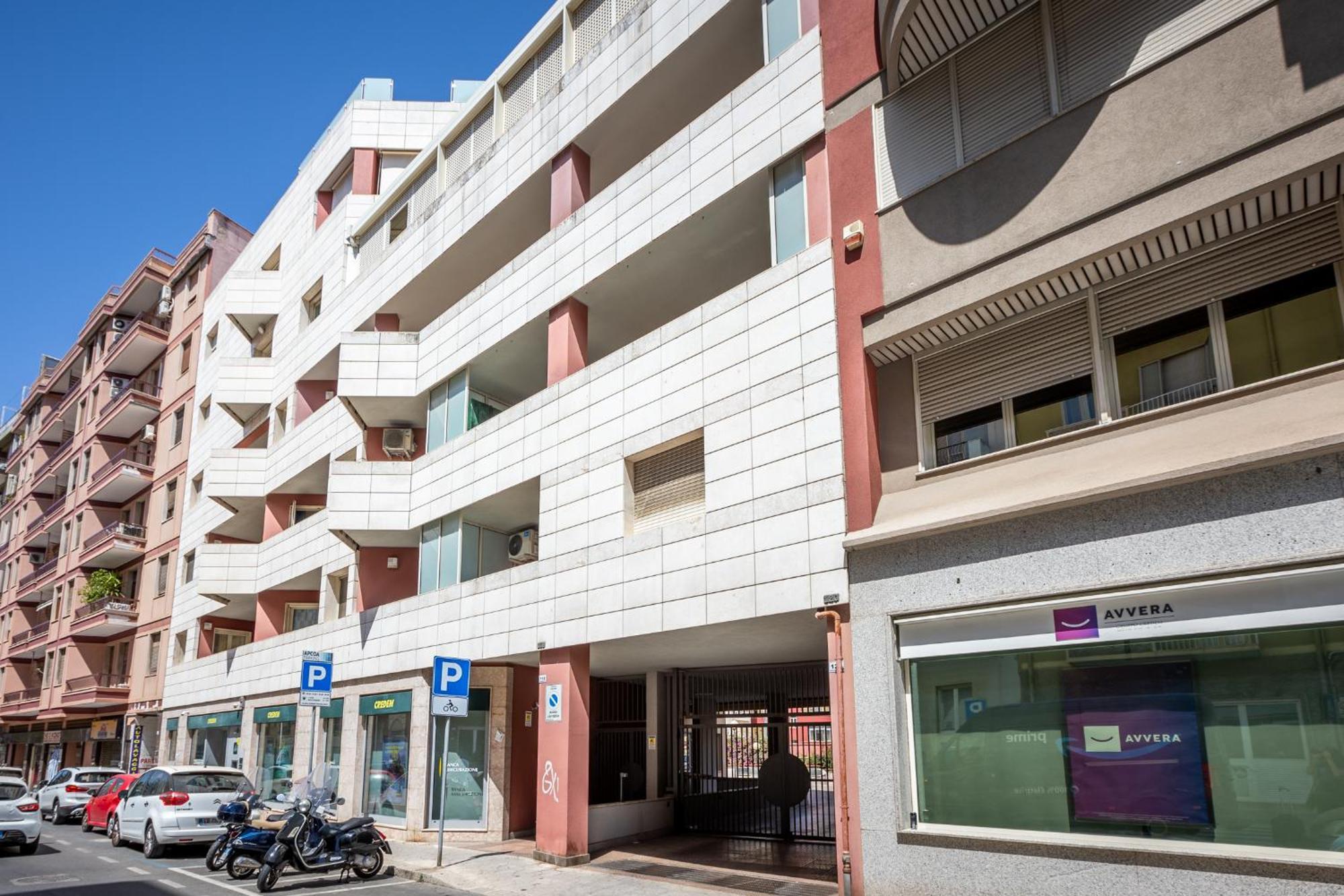 Fior Di Loto Central Cagliari Exterior foto
